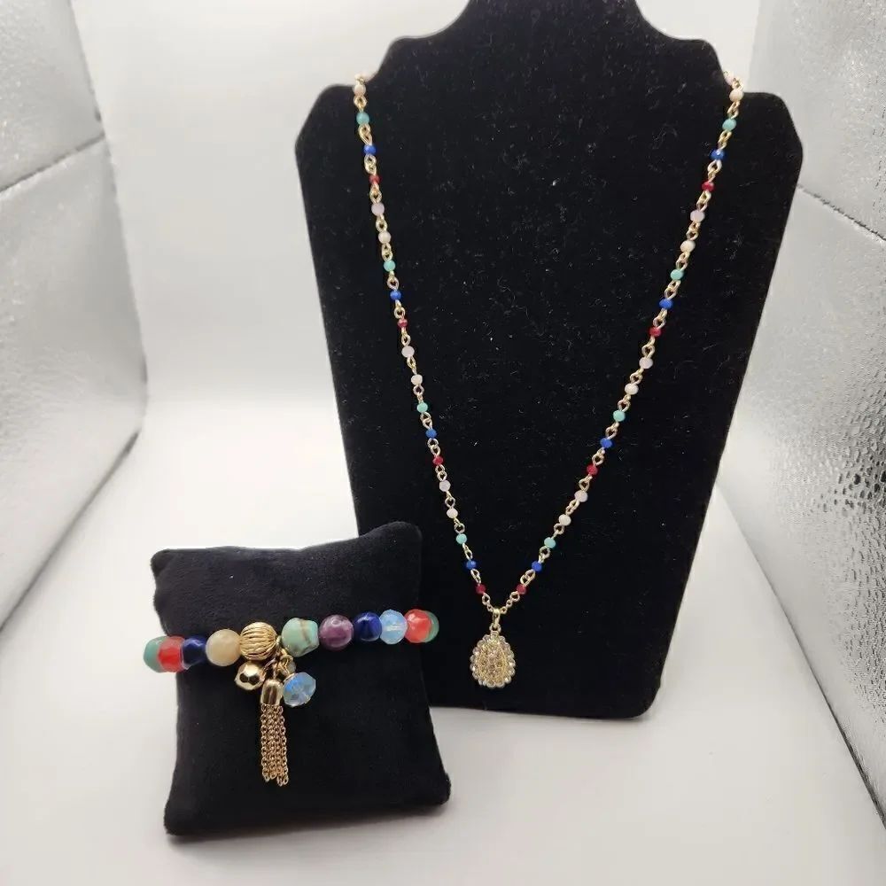 Avon Boho Chic Pendent Necklace and Braclet Set Fashion Jewelry